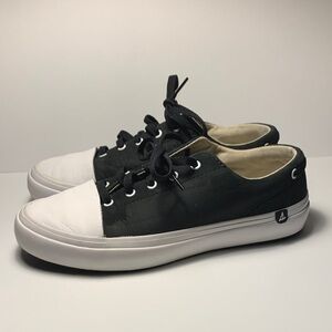 Sperry Black and White Leather Lace-Up Flats EUC